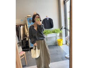 단추8개니트카라t
